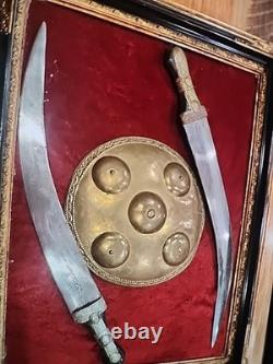 Épée Unique Avec Bouclier