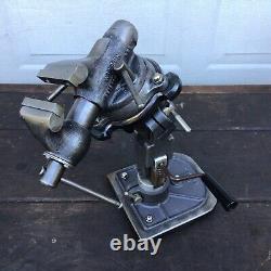 Étrêmement Unique Étrier de Banc Wilton Baby Bullet Vintage. Un Objet Unique.