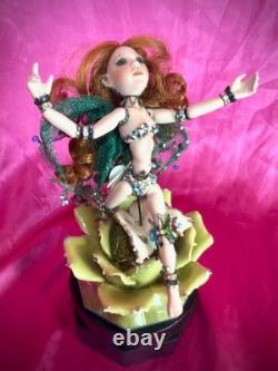 Exquise poupée d'art de fée bijou OOAK Flutter par Marion Blair, artiste nommée pour le prix DOTY