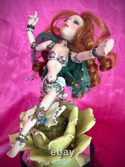 Exquise poupée d'art de fée bijou OOAK Flutter par Marion Blair, artiste nommée pour le prix DOTY