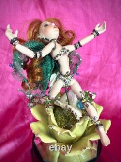 Exquise poupée d'art de fée bijou OOAK Flutter par Marion Blair, artiste nommée pour le prix DOTY