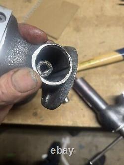 Extrêmement unique étau d'établi vintage Wilton Baby Bullet. Un exemplaire unique.