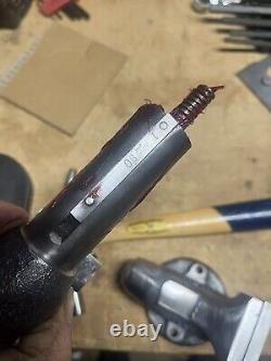 Extrêmement unique étau d'établi vintage Wilton Baby Bullet. Un exemplaire unique.