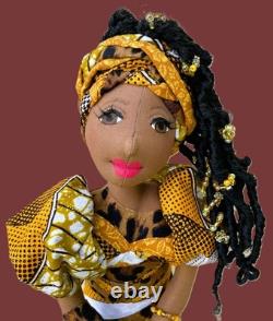 Fatima ? Image positive, confiante #poupée en tissu africaine faite main unique en son genre