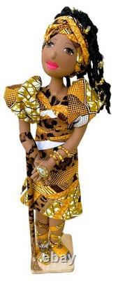 Fatima ? Image positive, confiante #poupée en tissu africaine faite main unique en son genre