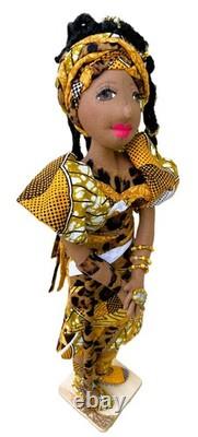 Fatima ? Image positive, confiante #poupée en tissu africaine faite main unique en son genre