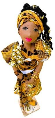 Fatima ? Image positive, confiante #poupée en tissu africaine faite main unique en son genre