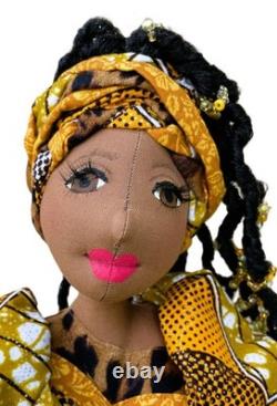 Fatima ? Image positive, confiante #poupée en tissu africaine faite main unique en son genre