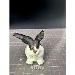 Figurine en céramique de lapin assis, abstraite et moderniste, signée par l’artiste, 1993, pièce unique
