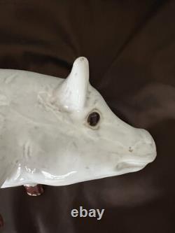 Figurine en porcelaine émaillée de cochon grande, vintage, très rare et unique, provenant de Bavent, France.