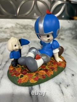 Figurine unique peinte à la main de football Precious Moment avec boîte, lions