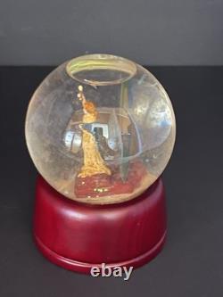 Globe de neige vintage avec le logo de Columbia Pictures, dame de la torche, publicité unique en son genre