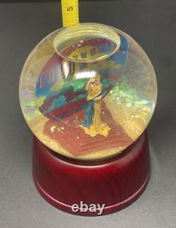Globe de neige vintage avec le logo de Columbia Pictures, dame de la torche, publicité unique en son genre