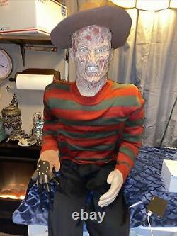 Grandeur Nature Freddy Krueger Horror Doll Mannequin One Of Kind Look! Séance Impressionnante