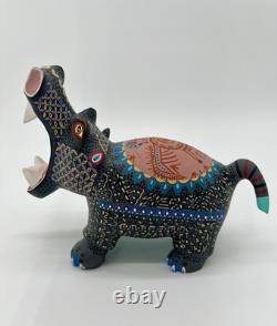 HIPPO - Un alebrije en bois sculpté à la main, unique en son genre, de Oaxaca, Mexique
