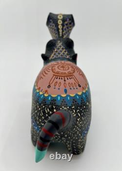 HIPPO - Un alebrije en bois sculpté à la main, unique en son genre, de Oaxaca, Mexique