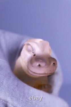 Hippopotame unique comme une pièce de musée, fabriqué en Égypte