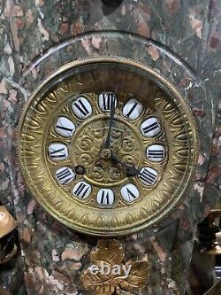 Horloge antique française du dieu du vin Bacchus signée, unique en son genre et très grande