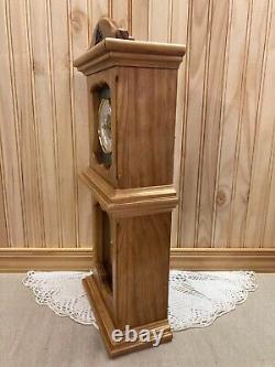Horloge en bois faite main, unique, conçue et construite par moi.