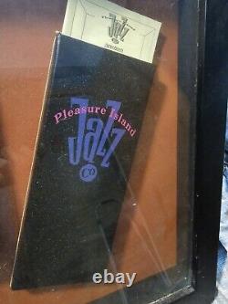 Île des Plaisirs Jazz Co. Boîte d'Ombres unique en son genre