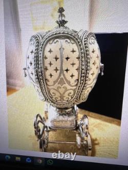 Impérial unique en son genre 1989 fait main style œuf musical Fabergé, excellent