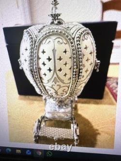 Impérial unique en son genre 1989 fait main style œuf musical Fabergé, excellent