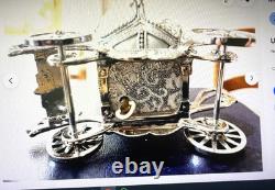 Impérial unique en son genre 1989 fait main style œuf musical Fabergé, excellent