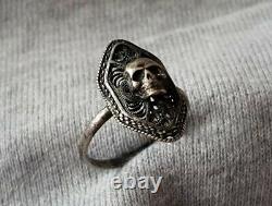 Incroyable Rare One Of A Kind Antique Memento Mori Skull Filigrane Silver Ring
