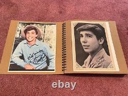 Johnny Crawford, un scrapbook unique de 102 pages.