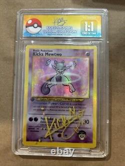 Kickstradomis Kicks Mewtwo. Carte d'art personnalisée ! Unique en son genre