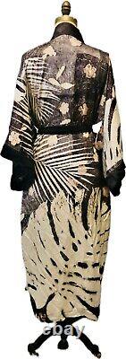Kimono en soie fait main unique Teint à la main, peint taille unique convient à la plupart
