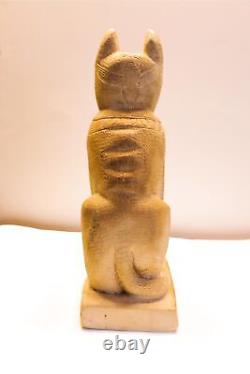 La belle déesse égyptienne Bastet, une beauté unique de l'ancienne Égypte