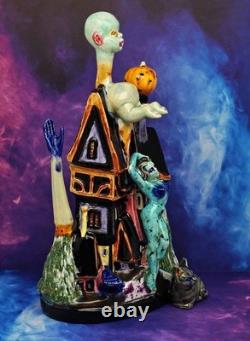 La maison qui se décore elle-même de chair Figurine en céramique artisanale originale La maison qui se décore elle-même de chair Figurine en céramique artisanale originale