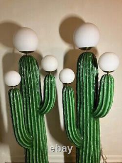 Lampadaires de sol en plâtre de saguaro antique uniques emblématiques du sud-ouest du milieu du siècle