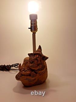 Lampe de Sorcier Fantaisie - Unique en Son Genre Sculptée en Béton
