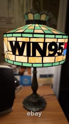 Lampe de bureau unique Windows 95 Lampe de bureau unique Windows 95