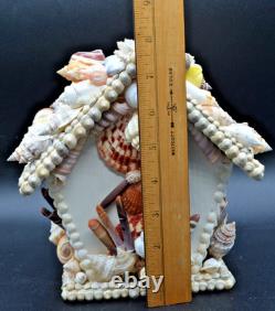 Maison de jardin décorative en coquillage vintage 2005, artisan signée, unique en son genre