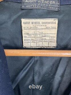 Manteau d'uniforme de tournée de bus vintage de New York City Unique en son genre 1965 En excellent état