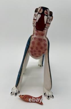 OURS POLAIRE Avec POISSON - Un alebrije en bois sculpté à la main, unique en son genre, de Oaxaca, Mexique