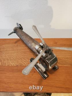 Objet de décoration unique en métal : hélicoptère