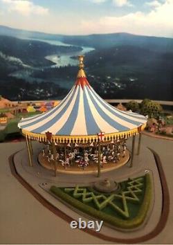 Olszewski Disneyland Main Street Carrousel. Unique en son genre. Extrêmement rare.