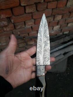 One Of Kind Damascus Steel Custom Made Feather Pattern Couteau 13 Résine
