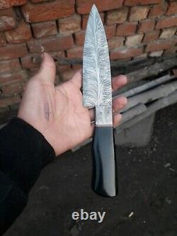 One Of Kind Damascus Steel Custom Made Feather Pattern Couteau 13 Résine