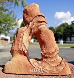 Original, Unique, Arche en grès par Jack Cluff. Base de 7,25.