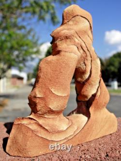 Original, Unique, Arche en grès par Jack Cluff. Base de 7,25.