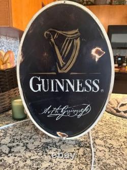 Panneau en métal unique en son genre