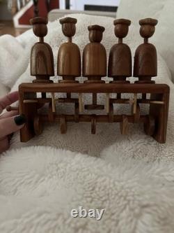Pièce d'art populaire mécanique en bois vintage et fait main, Unique en son genre