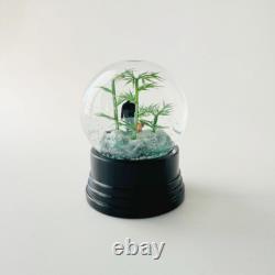 Pièce d'art unique en globe de neige fait main, humour noir, objet de collection unique en son genre