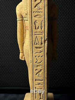 Pièce unique pour la statuette de la déesse égyptienne Isis, Statue d'Isis colorée