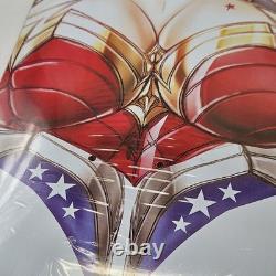 Planche de skateboard Wonder Woman unique en son genre, personnalisée par l’artiste de bande dessinée JAMIE TYNDALLS